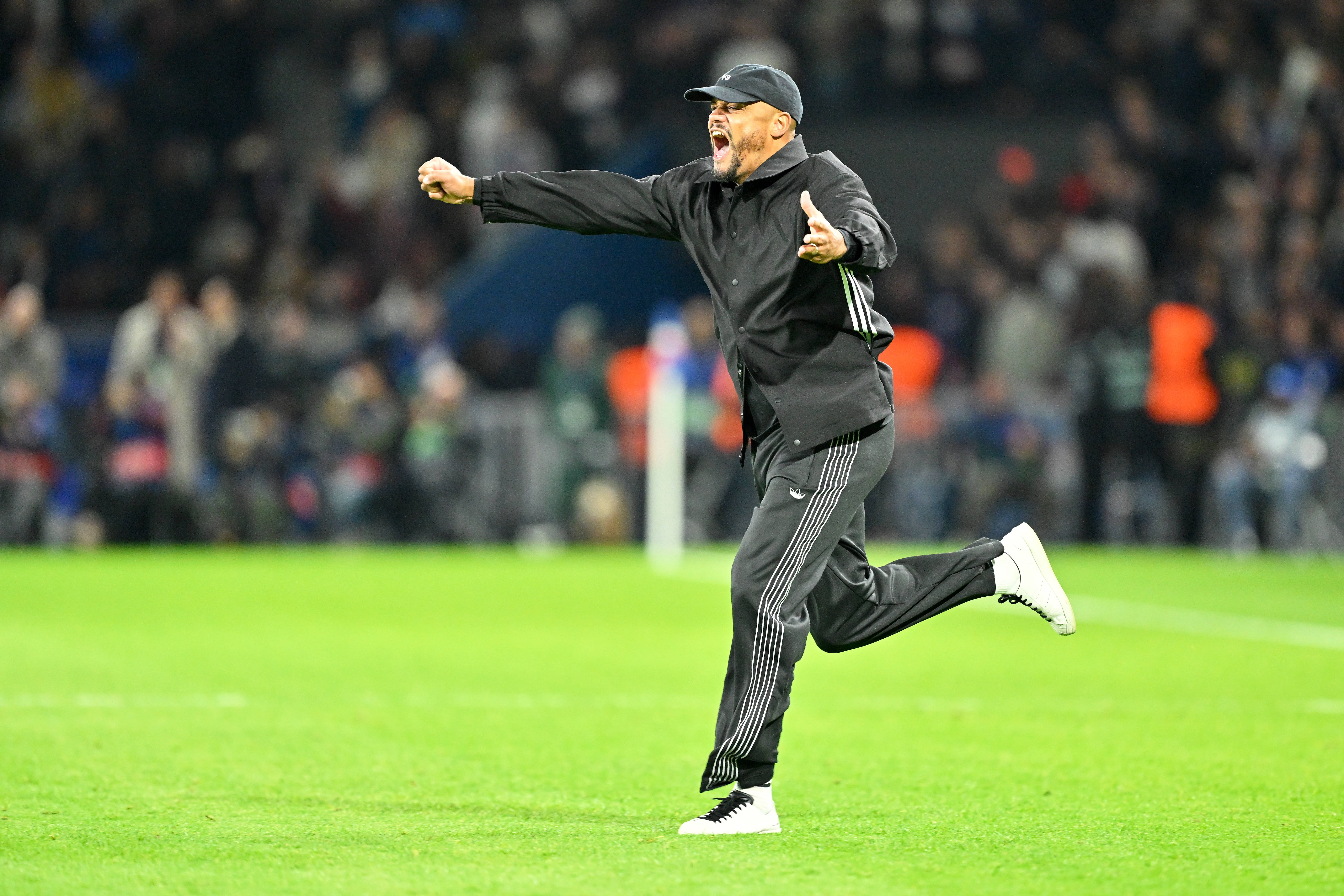 B体育赛事资讯-孔帕尼：我们上半场确实本可以做得更好，但不能忘记3天1赛的疲劳